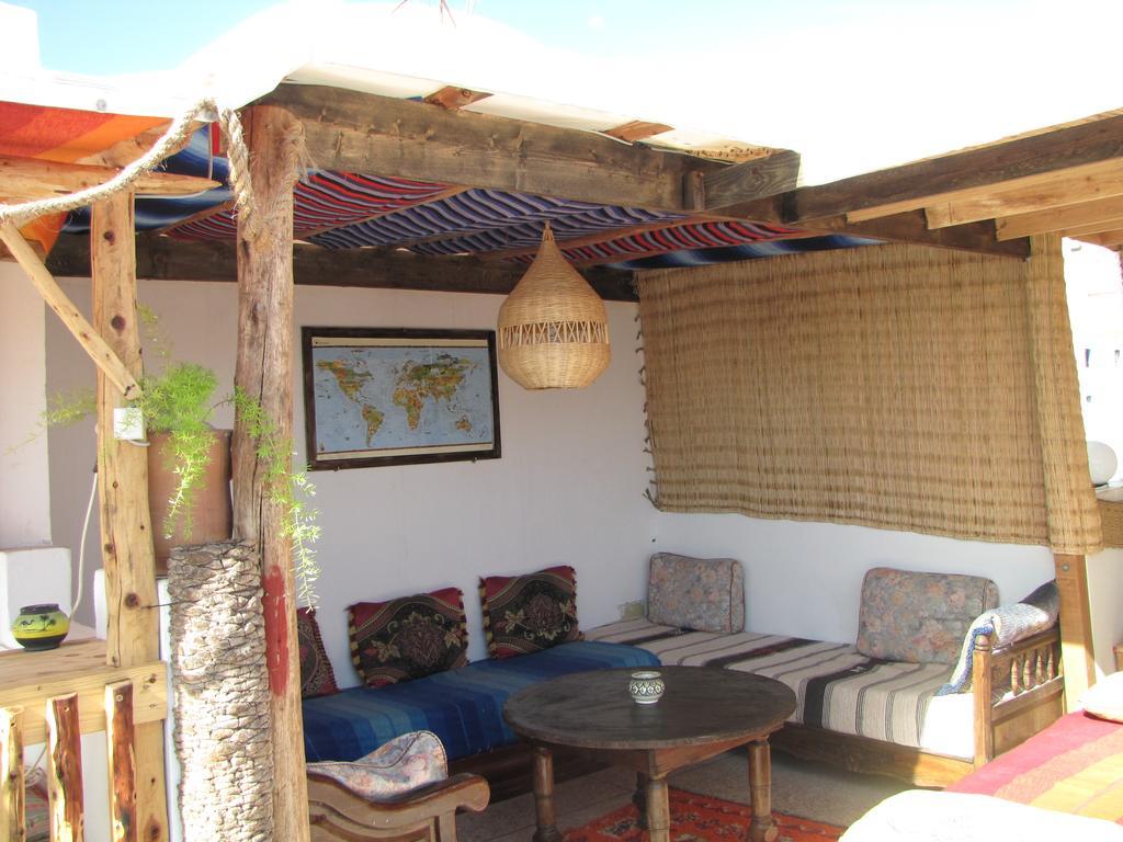 Surf & Travel Camp Bed and Breakfast Taghazout Exterior foto