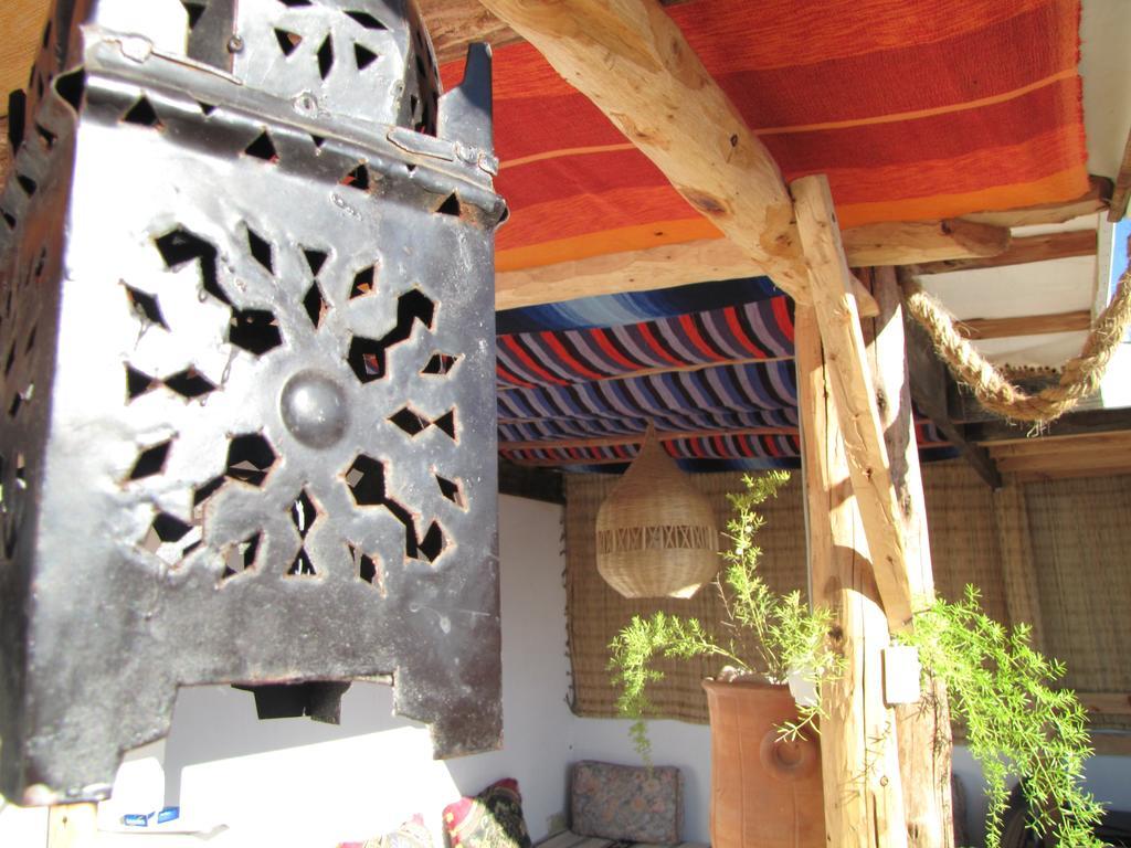 Surf & Travel Camp Bed and Breakfast Taghazout Exterior foto