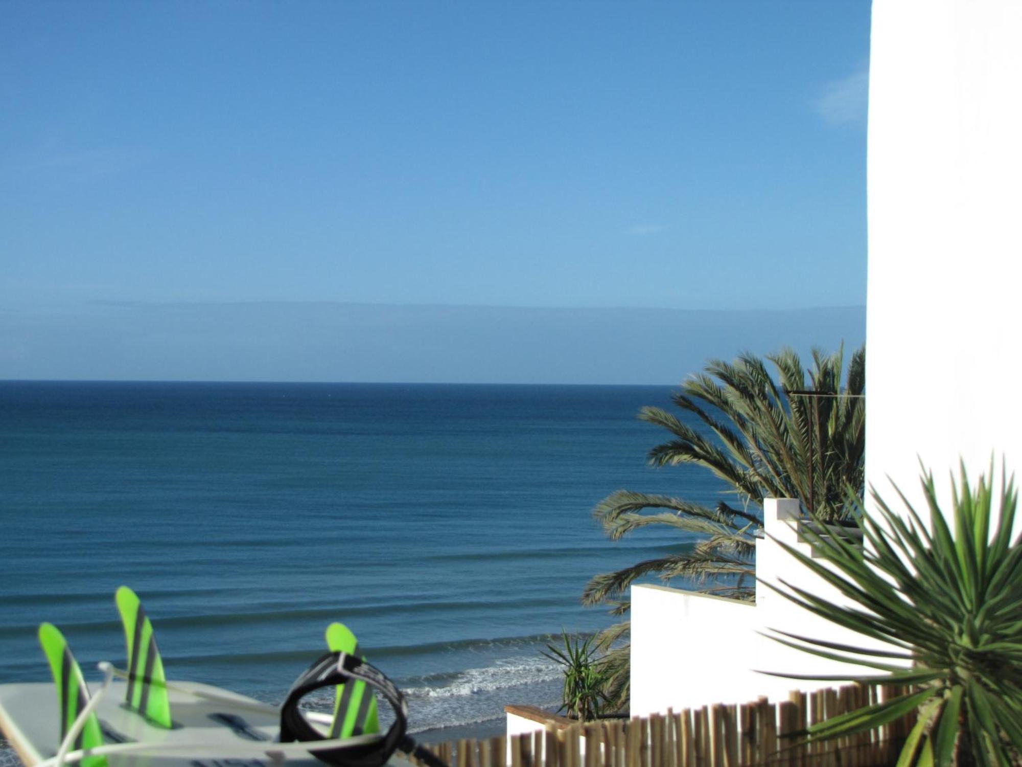 Surf & Travel Camp Bed and Breakfast Taghazout Exterior foto